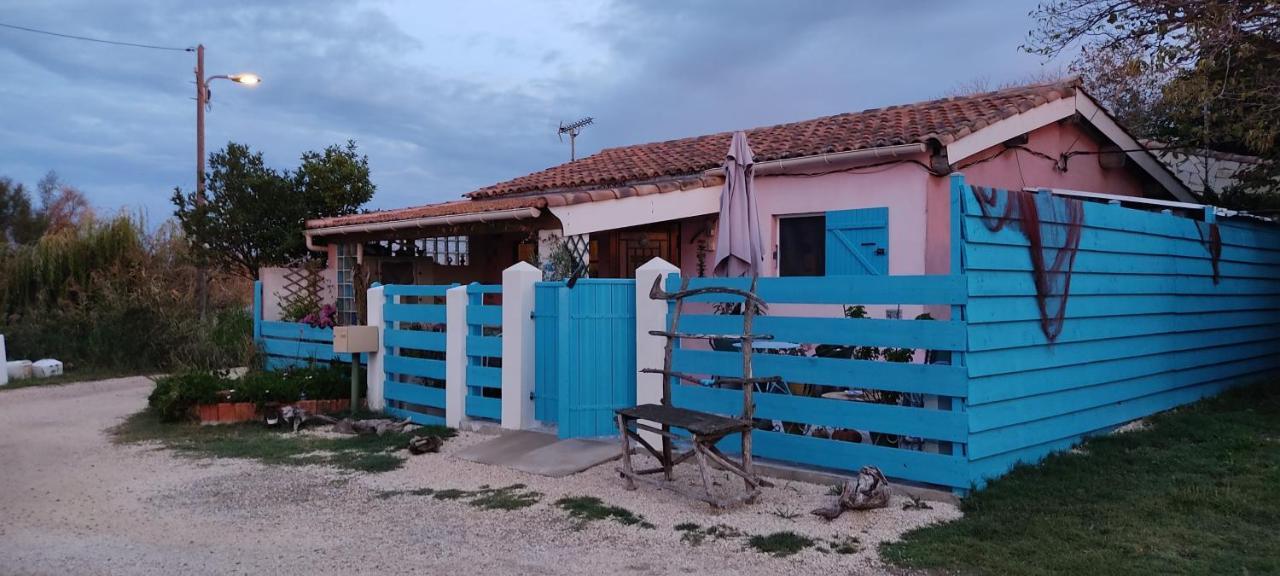 Une Maison Sur Une Presqu'Ile Port-Saint-Louis-du-Rhône Exterior foto